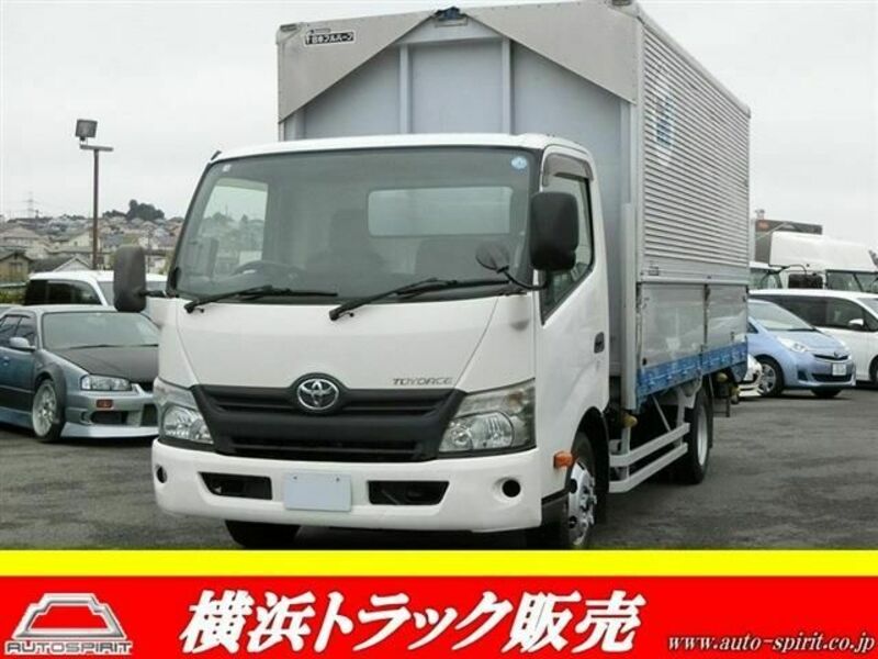 TOYOTA　TOYOACE