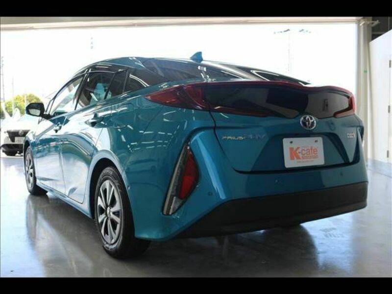 PRIUS PHV-6