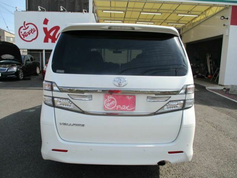 VELLFIRE-5