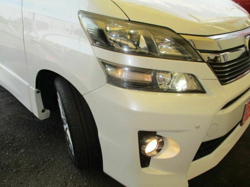 VELLFIRE-9