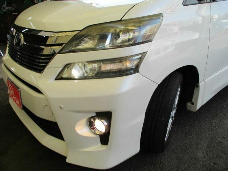 VELLFIRE-10