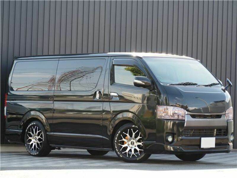 TOYOTA　HIACE VAN