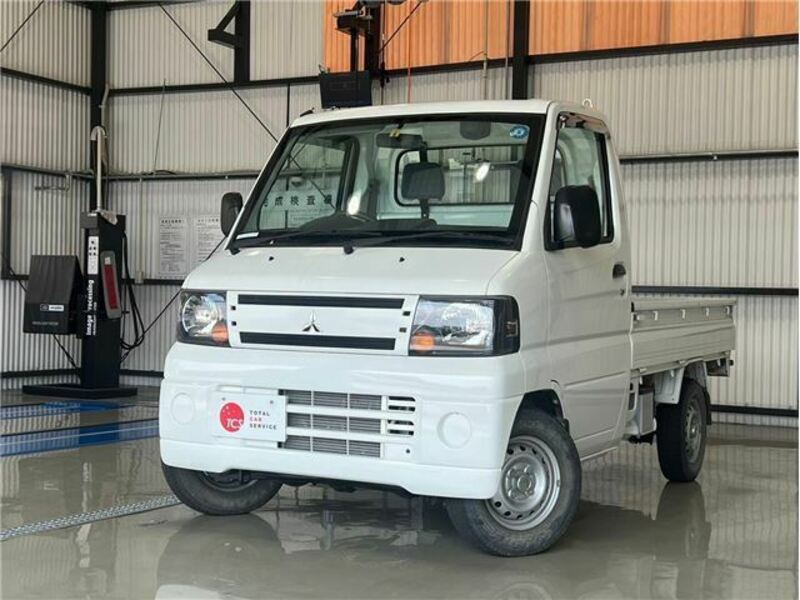 MITSUBISHI　MINICAB TRUCK