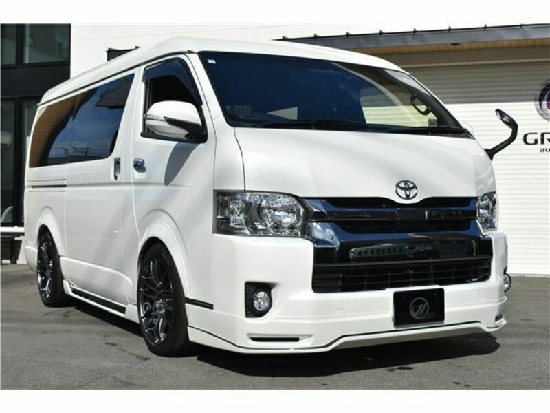 HIACE VAN-1