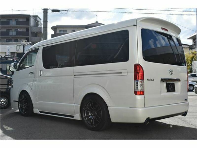 HIACE VAN-6