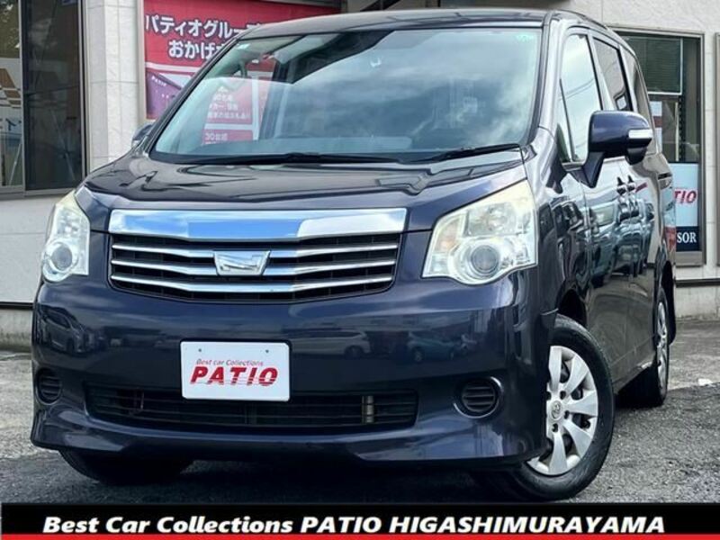 TOYOTA　NOAH