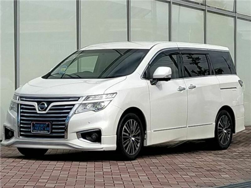 NISSAN　ELGRAND