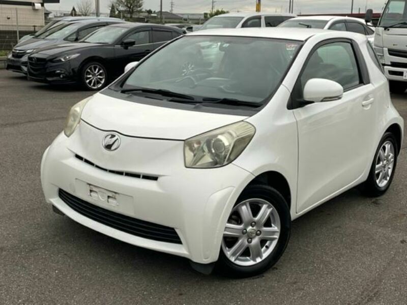 TOYOTA　IQ