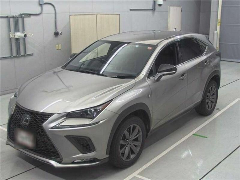 LEXUS　NX