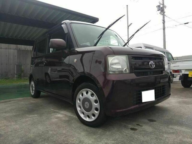 TOYOTA　PIXIS SPACE