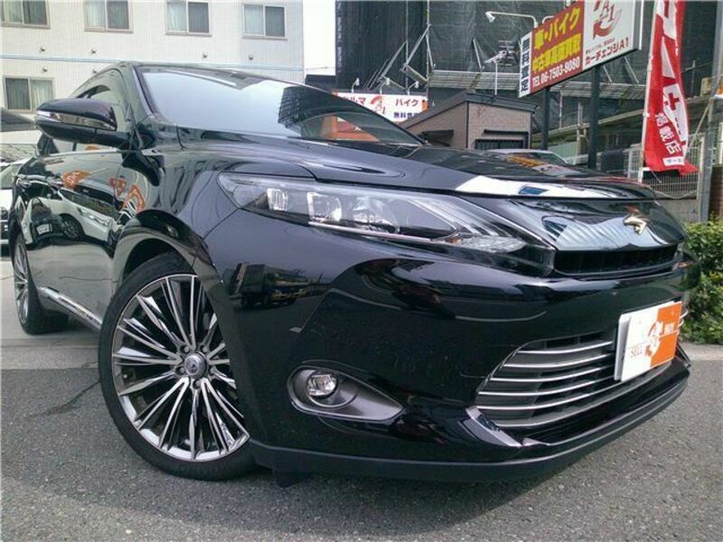 TOYOTA　HARRIER