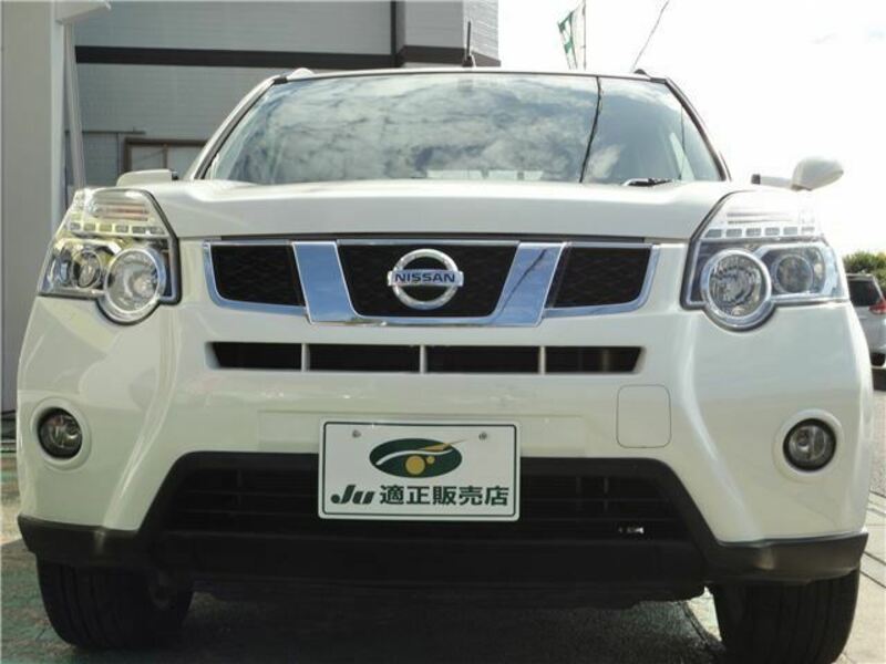 X-TRAIL-1