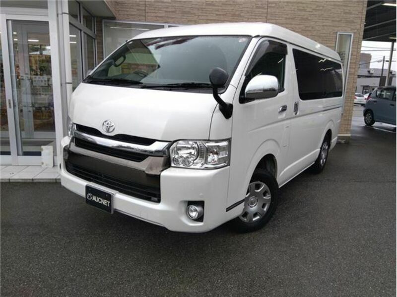 TOYOTA　HIACE VAN