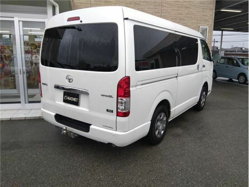 HIACE VAN-1