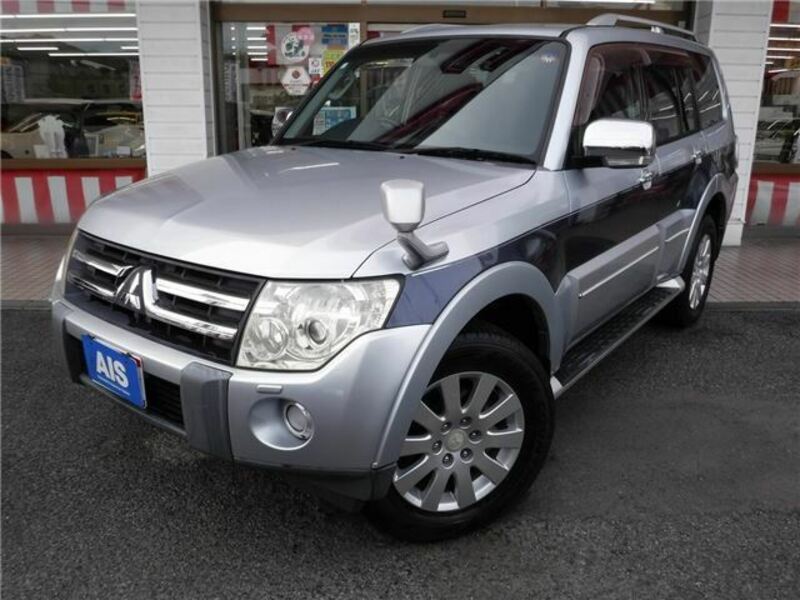 MITSUBISHI　PAJERO