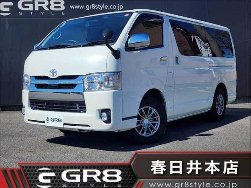 TOYOTA　HIACE VAN