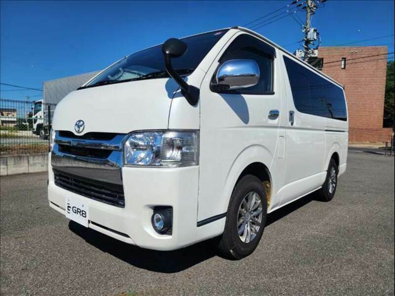 HIACE VAN-11