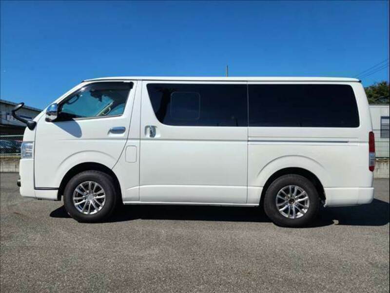 HIACE VAN-13