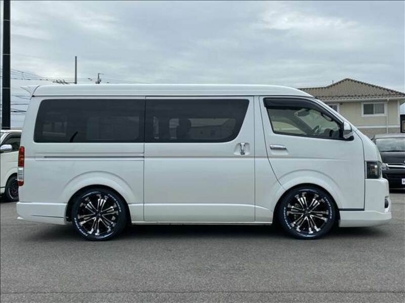 HIACE VAN-12