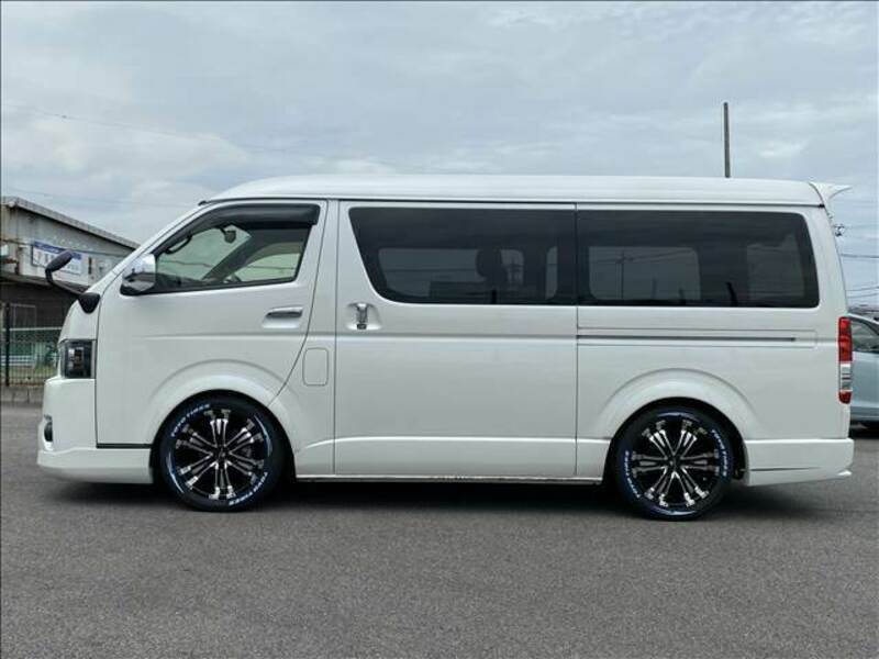 HIACE VAN-13