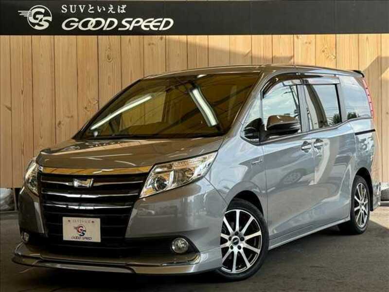 TOYOTA　NOAH