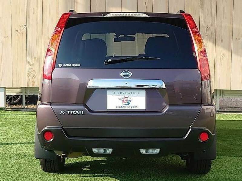 X-TRAIL-18