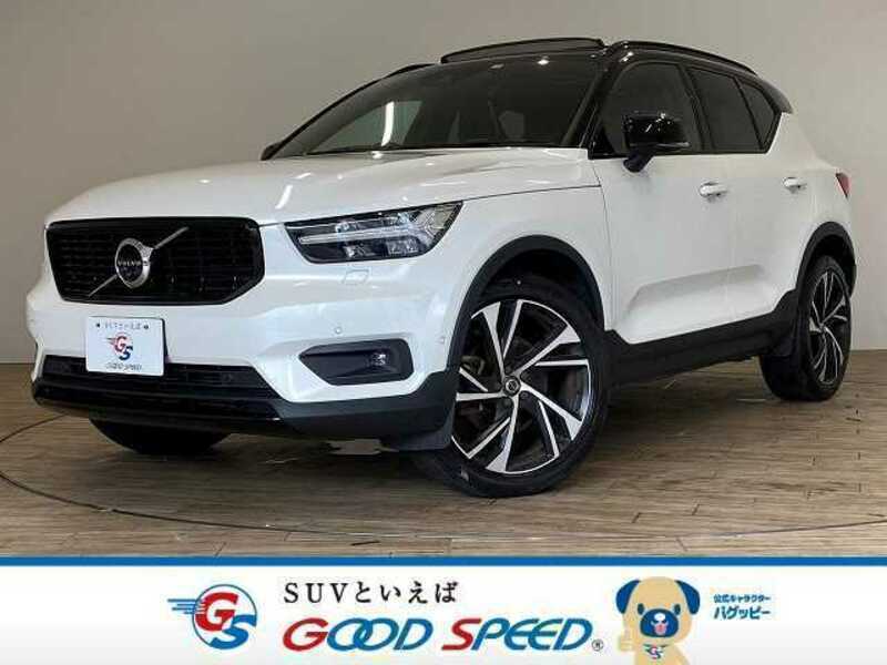 VOLVO　XC40