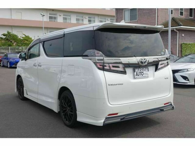 VELLFIRE-4