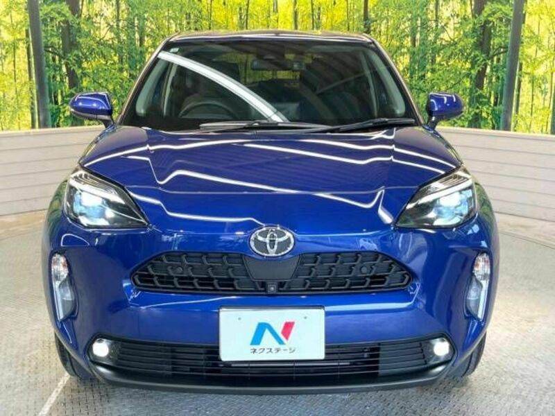 YARIS CROSS-15