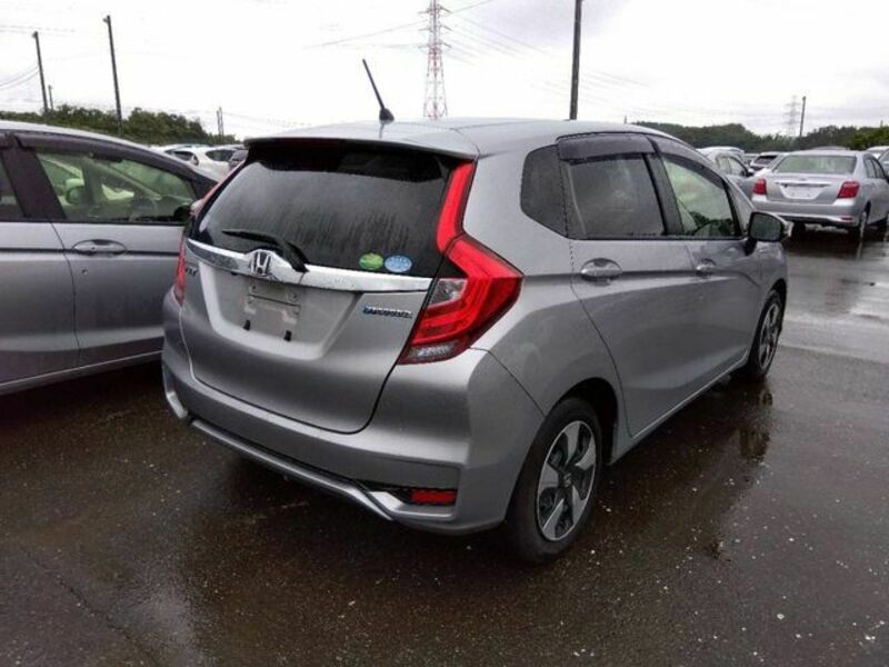 FIT HYBRID-1