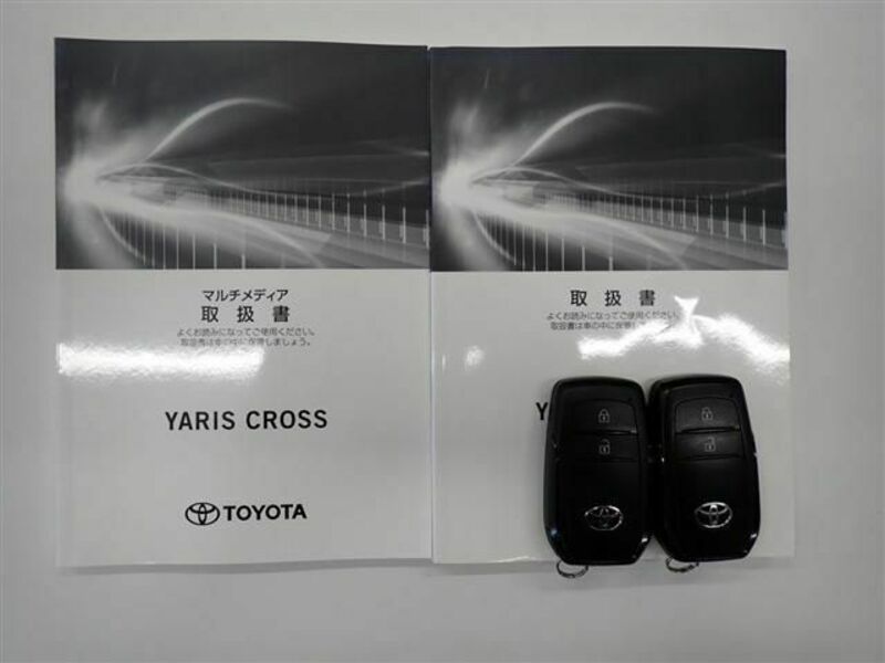 YARIS CROSS-2