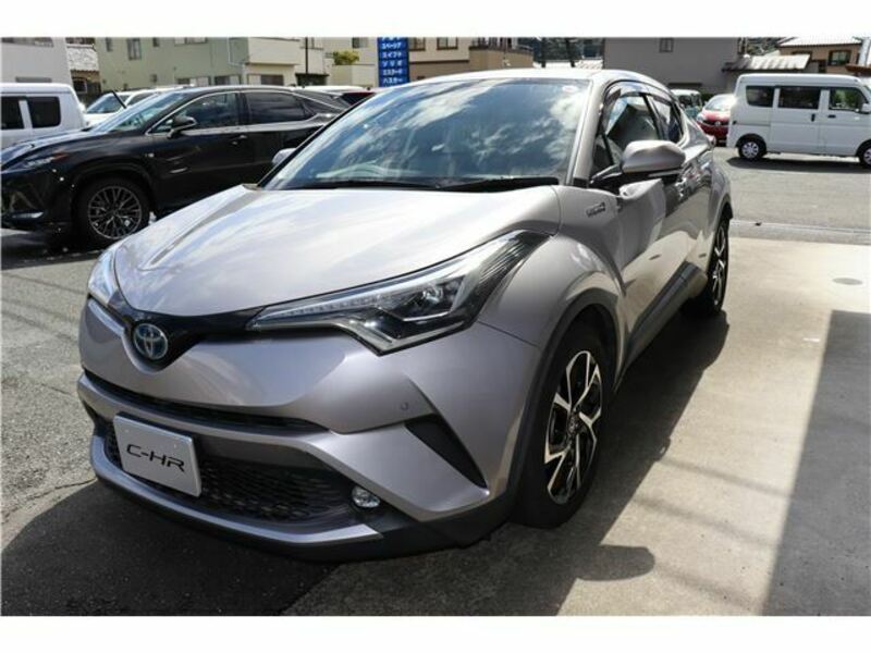 TOYOTA　C-HR