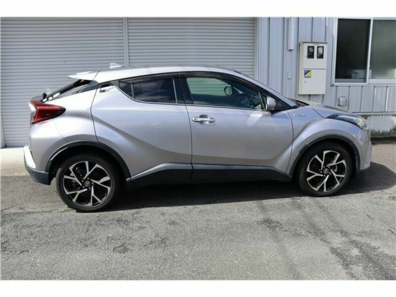 C-HR-4