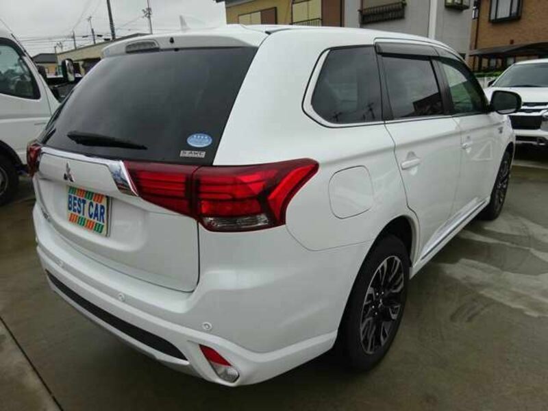 OUTLANDER PHEV-6