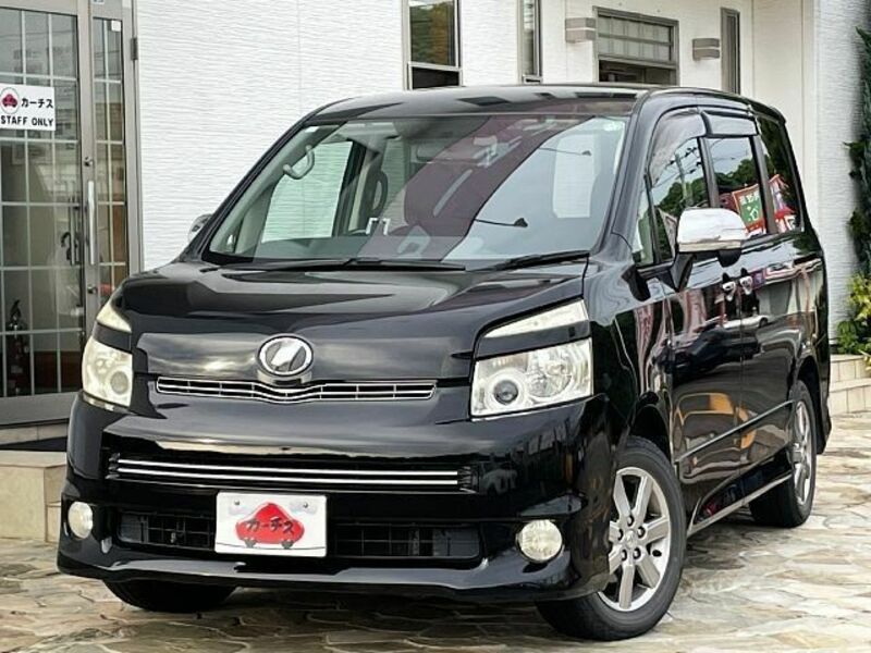 TOYOTA　VOXY