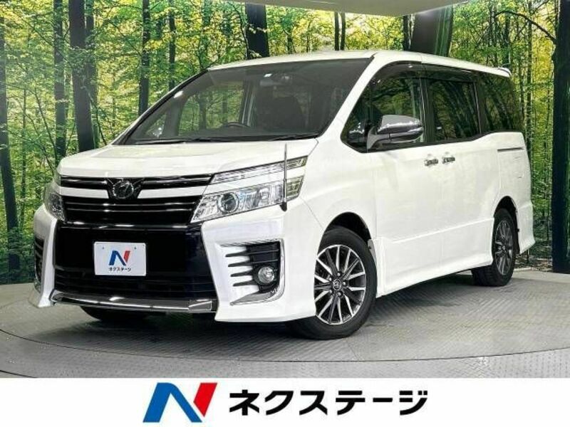 TOYOTA　VOXY