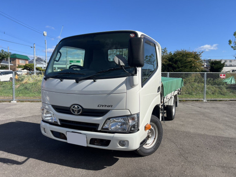 TOYOTA　DYNA