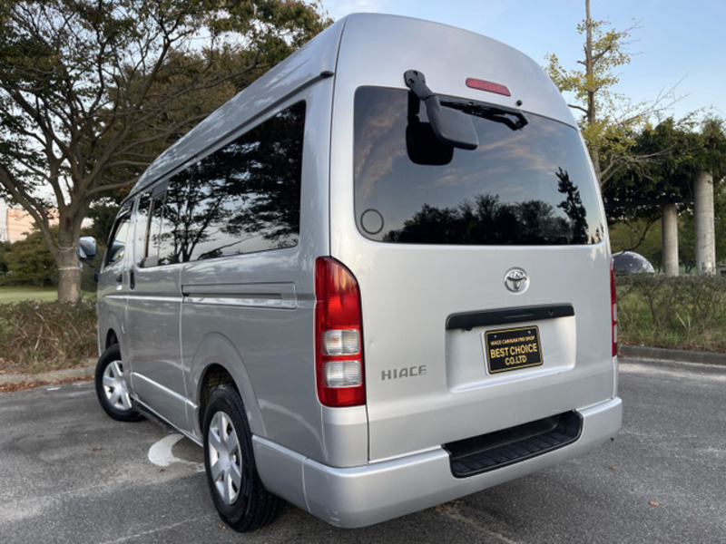 HIACE VAN-1