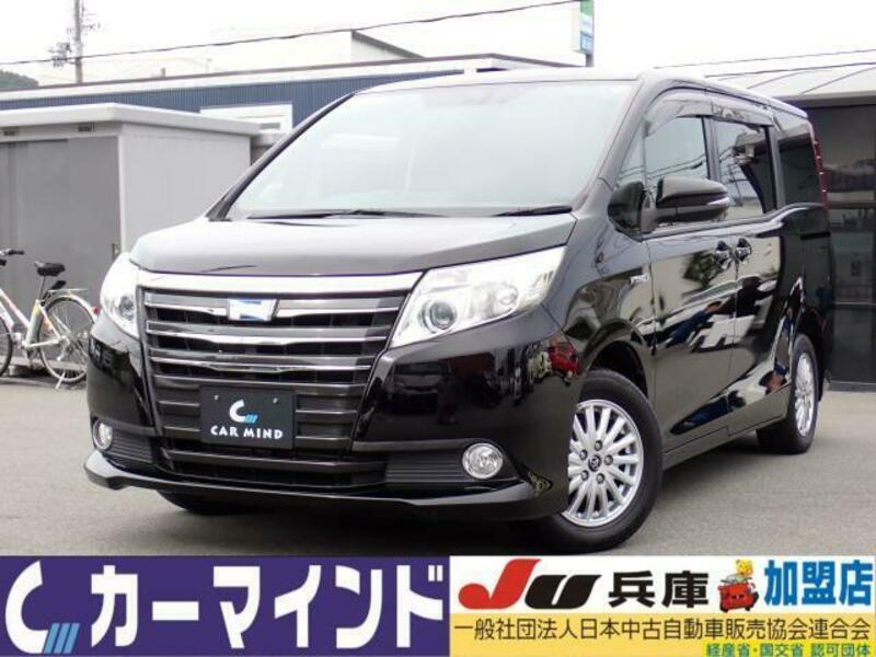 TOYOTA　NOAH