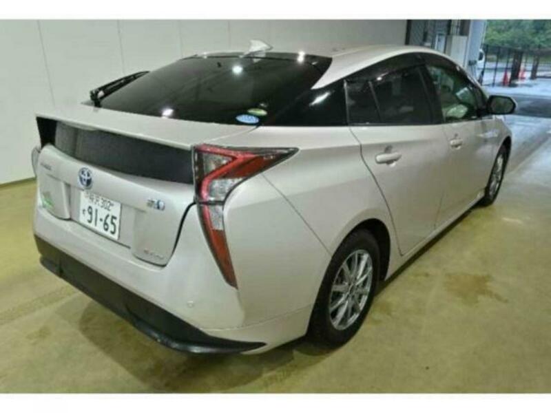 PRIUS-1