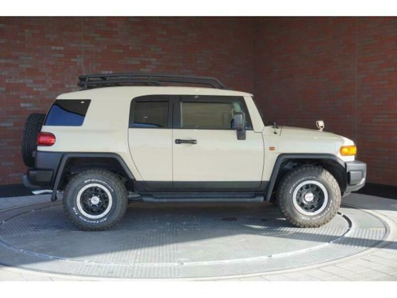 FJ CRUISER-3