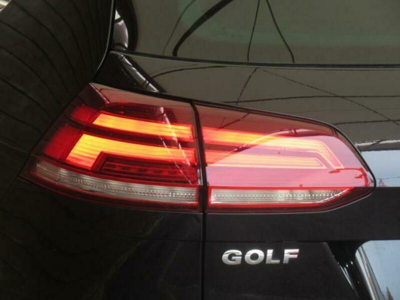 GOLF VARIANT-5