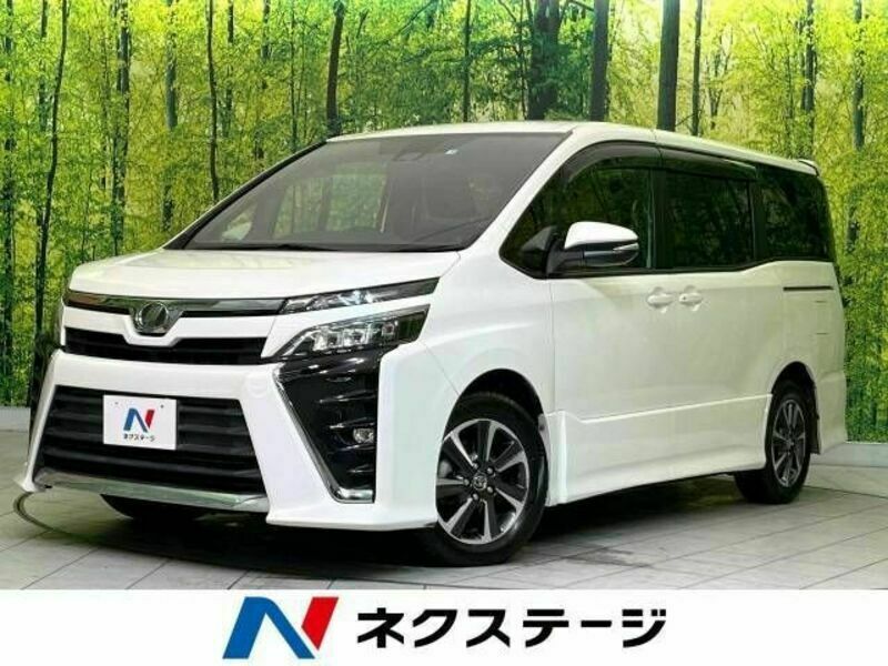 TOYOTA　VOXY