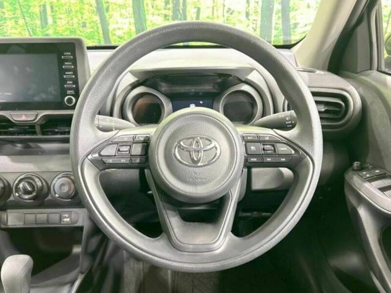 YARIS CROSS-11