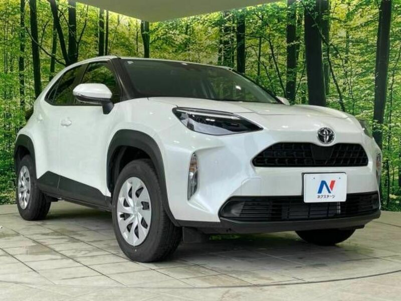 YARIS CROSS-16