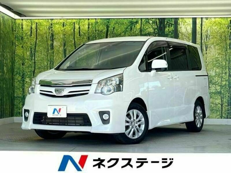 TOYOTA　NOAH