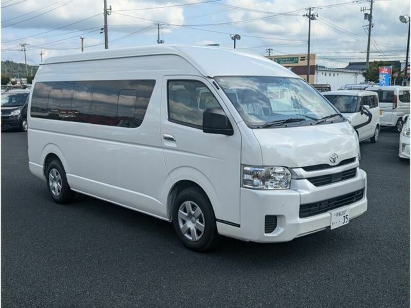 HIACE COMMUTER-2