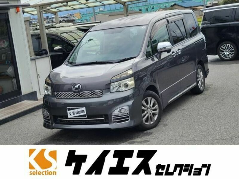 TOYOTA　VOXY