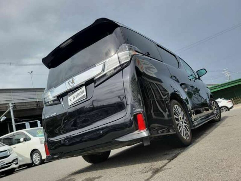 VELLFIRE-1