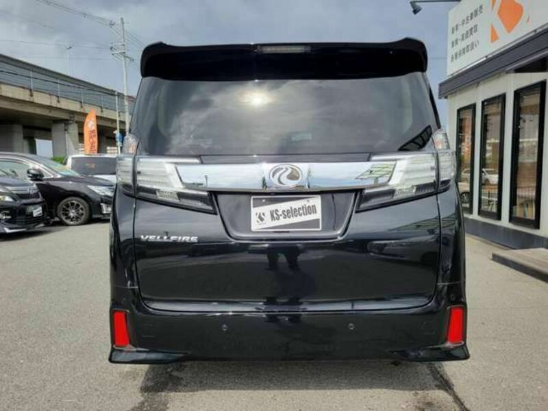 VELLFIRE-5